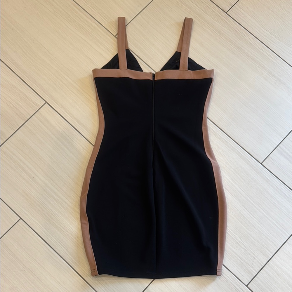 Windsor Black and Tan Bodycon Mini Dress - Picture 3 of 4